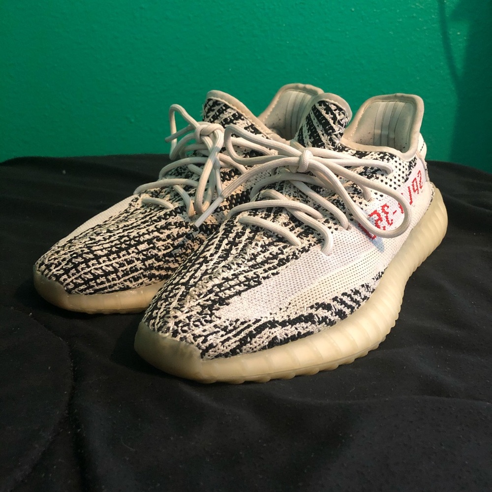 Yeezy Boost 350 V2 Zebra